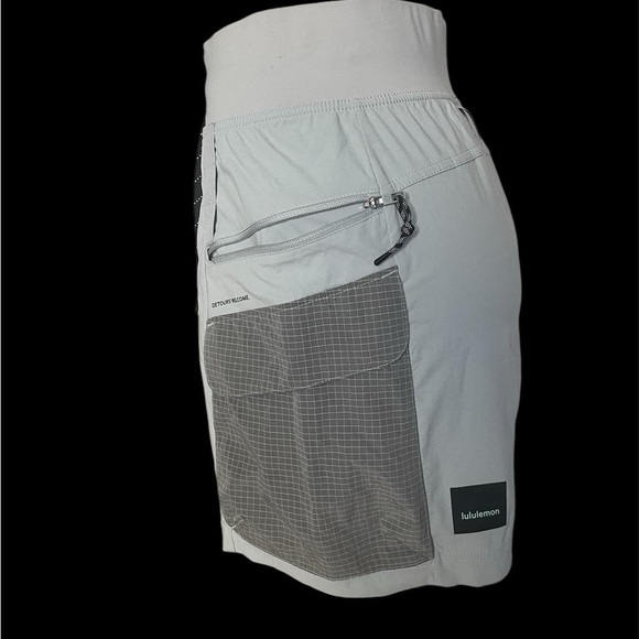 Lululemon athletica shorts - Picture 2 of 6